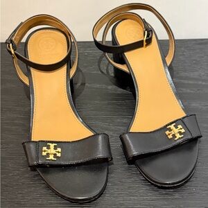 Tory Burch Black with Gold Logo Accent in Size 9